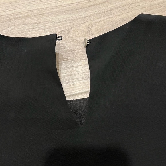 Black Ruffle Sleeve dress - Picture 3 of 3